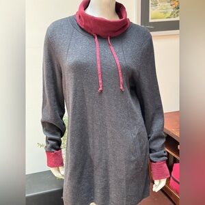 Cynthia Rowley Gray and Red Women's Sweater in large